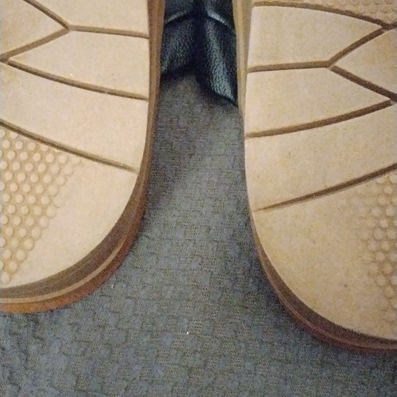 Baretraps Women's Sandals - Picture 11 of 11